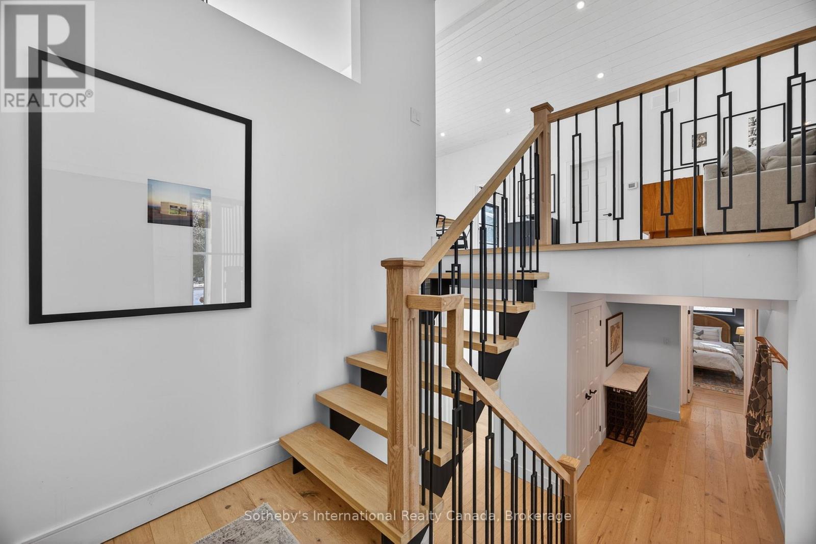 33 Slalom Gate Road, Collingwood, Ontario  L9Y 5A9 - Photo 5 - S12660362