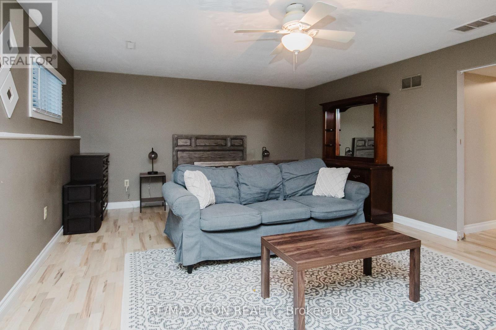 8332 Mundare Crescent, Niagara Falls, Ontario  L2G 7M5 - Photo 32 - X12659720