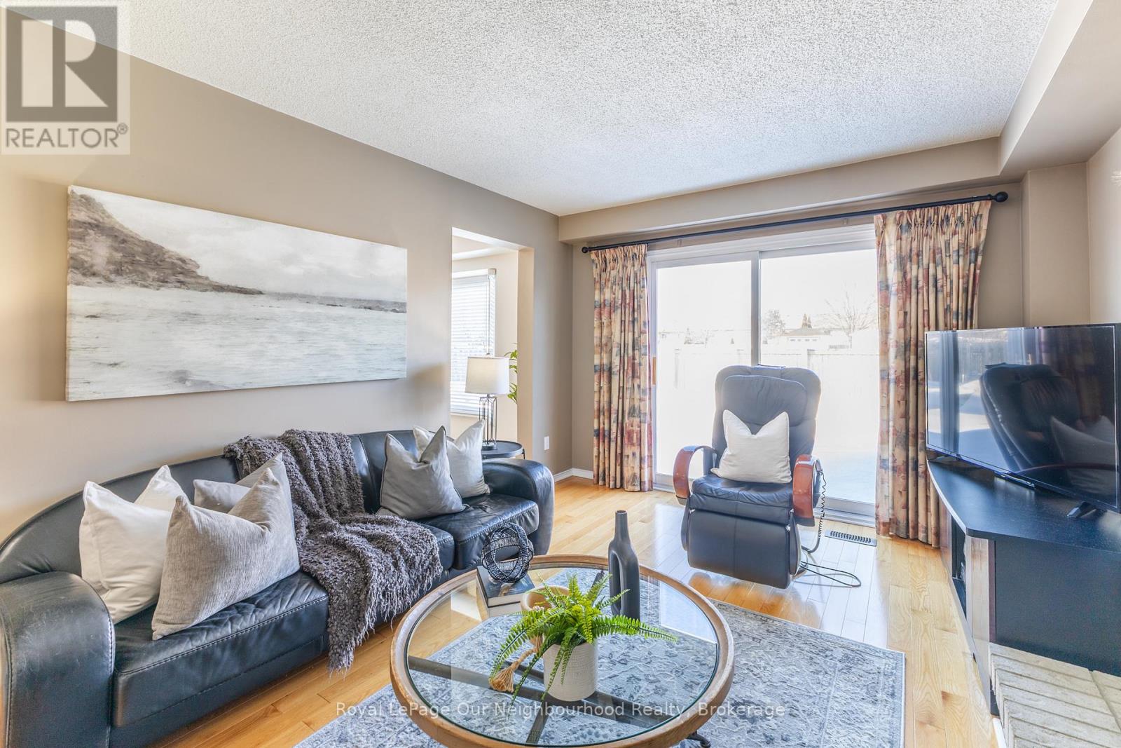 10 Holden Court, Whitby, Ontario  L1N 9A1 - Photo 18 - E12660388