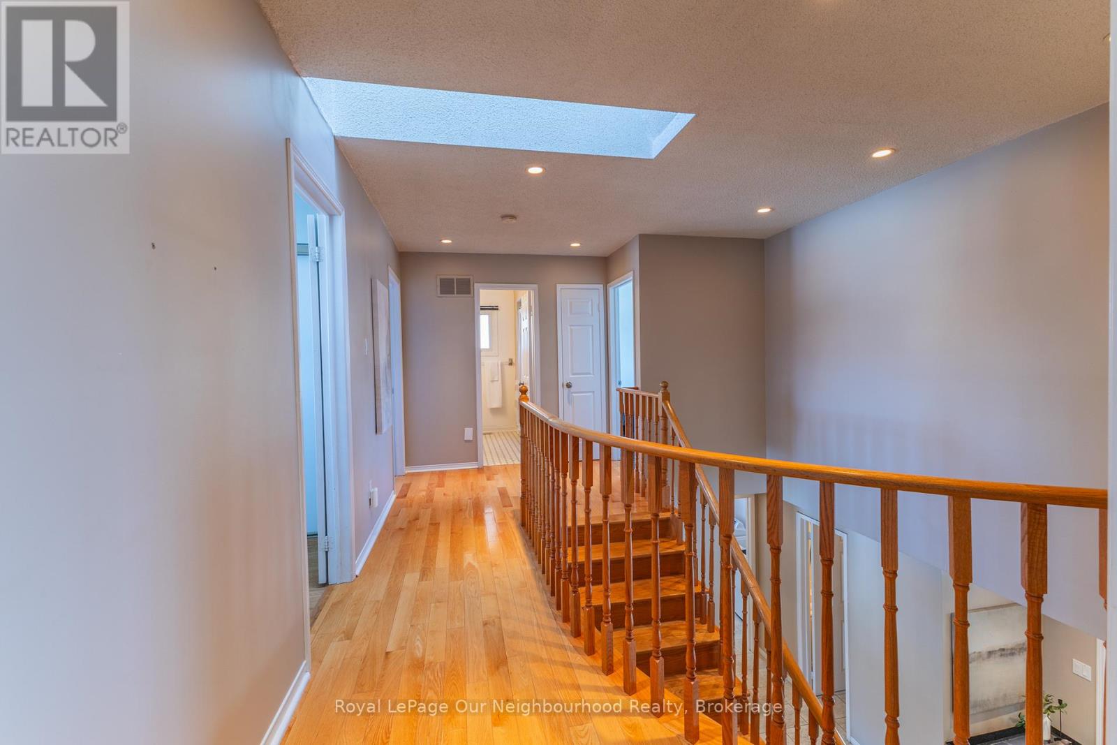 10 Holden Court, Whitby, Ontario  L1N 9A1 - Photo 35 - E12660388