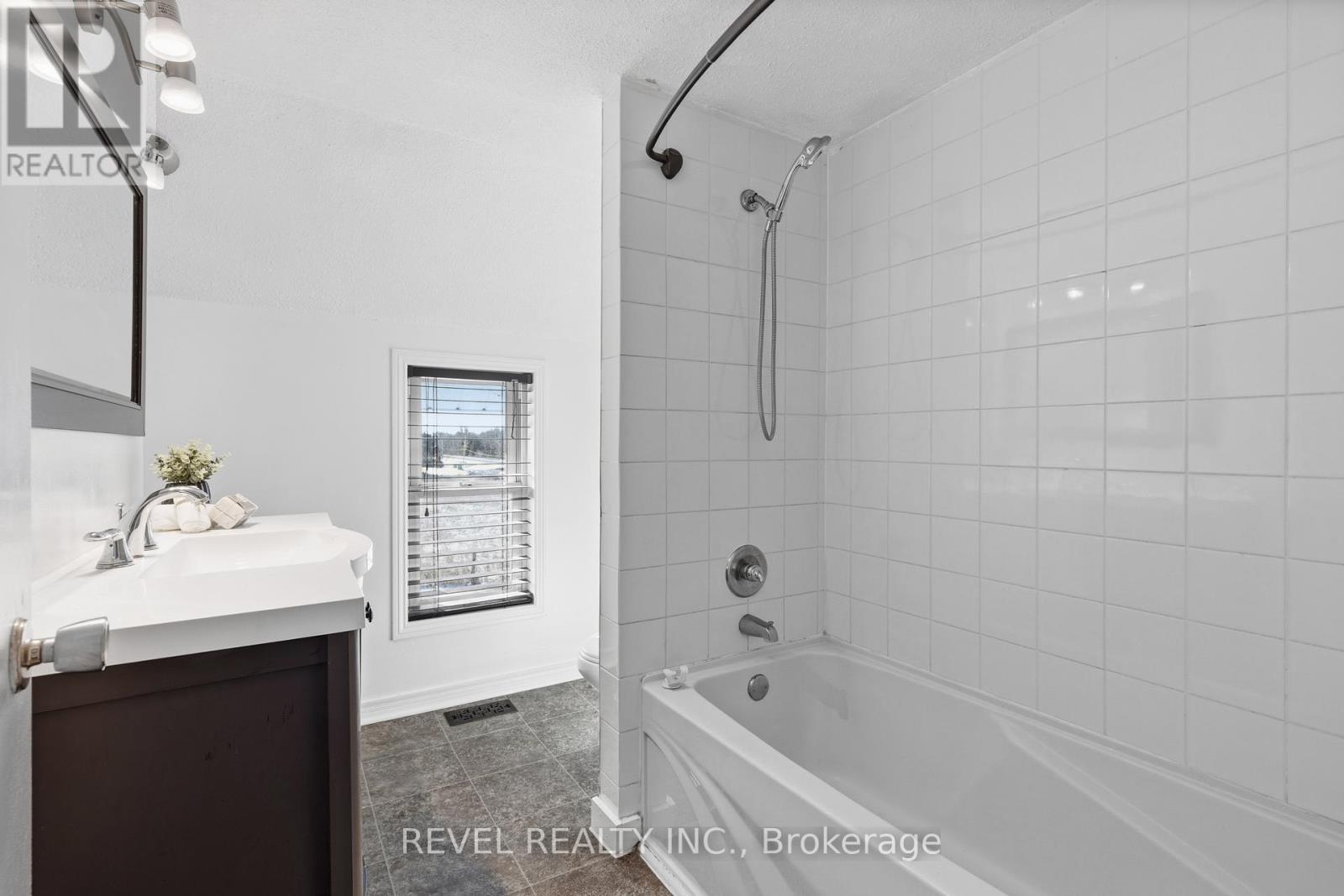 2426 County Road 48, Kawartha Lakes, Ontario  K0M 2B0 - Photo 25 - X12660428