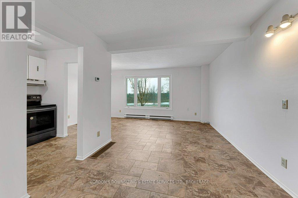 45 - 39 Coventry Crescent, Kingston, Ontario  K7M 7S8 - Photo 3 - X12660406