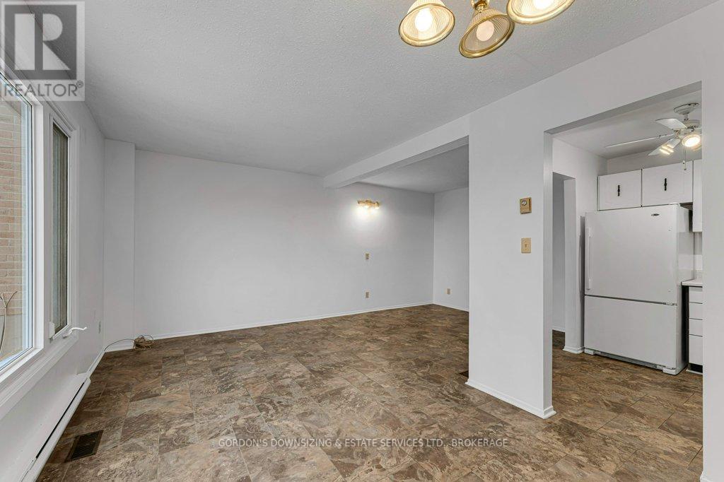 45 - 39 Coventry Crescent, Kingston, Ontario  K7M 7S8 - Photo 8 - X12660406