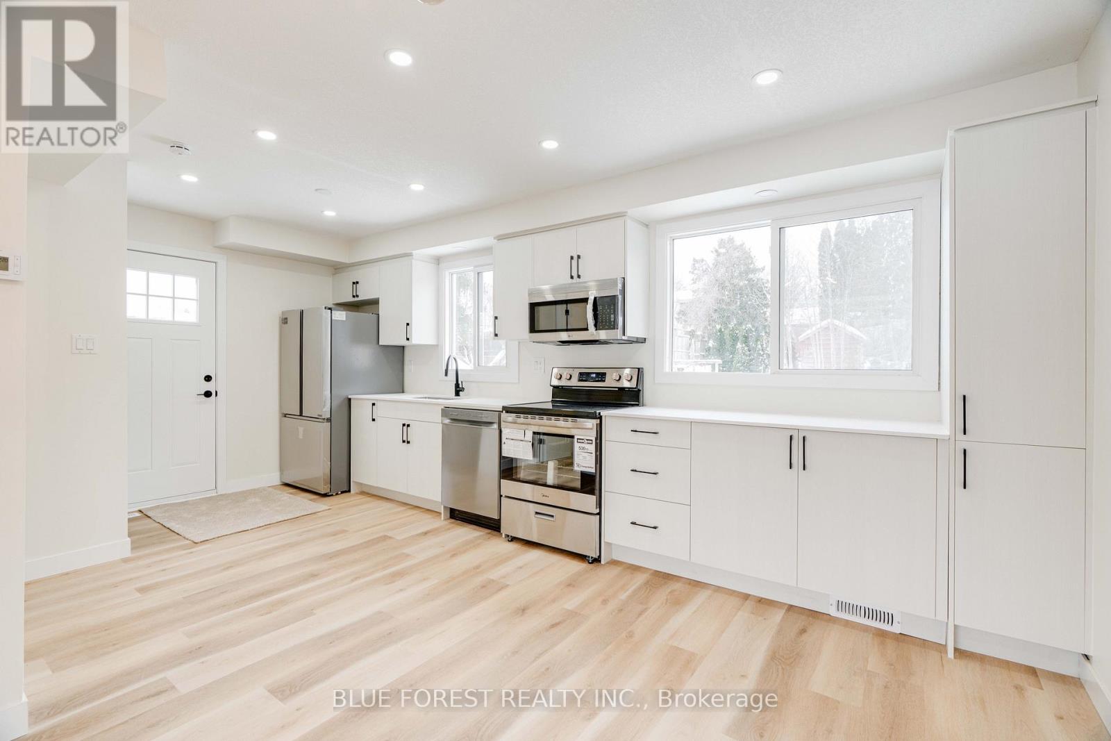 5 Denlaw Road, London North, Ontario  N6G 3L3 - Photo 10 - X12660420