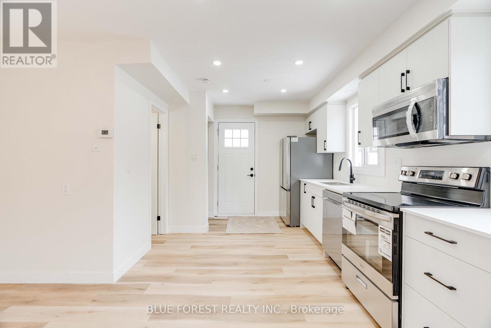 5 Denlaw Road, London North, Ontario  N6G 3L3 - Photo 11 - X12660420