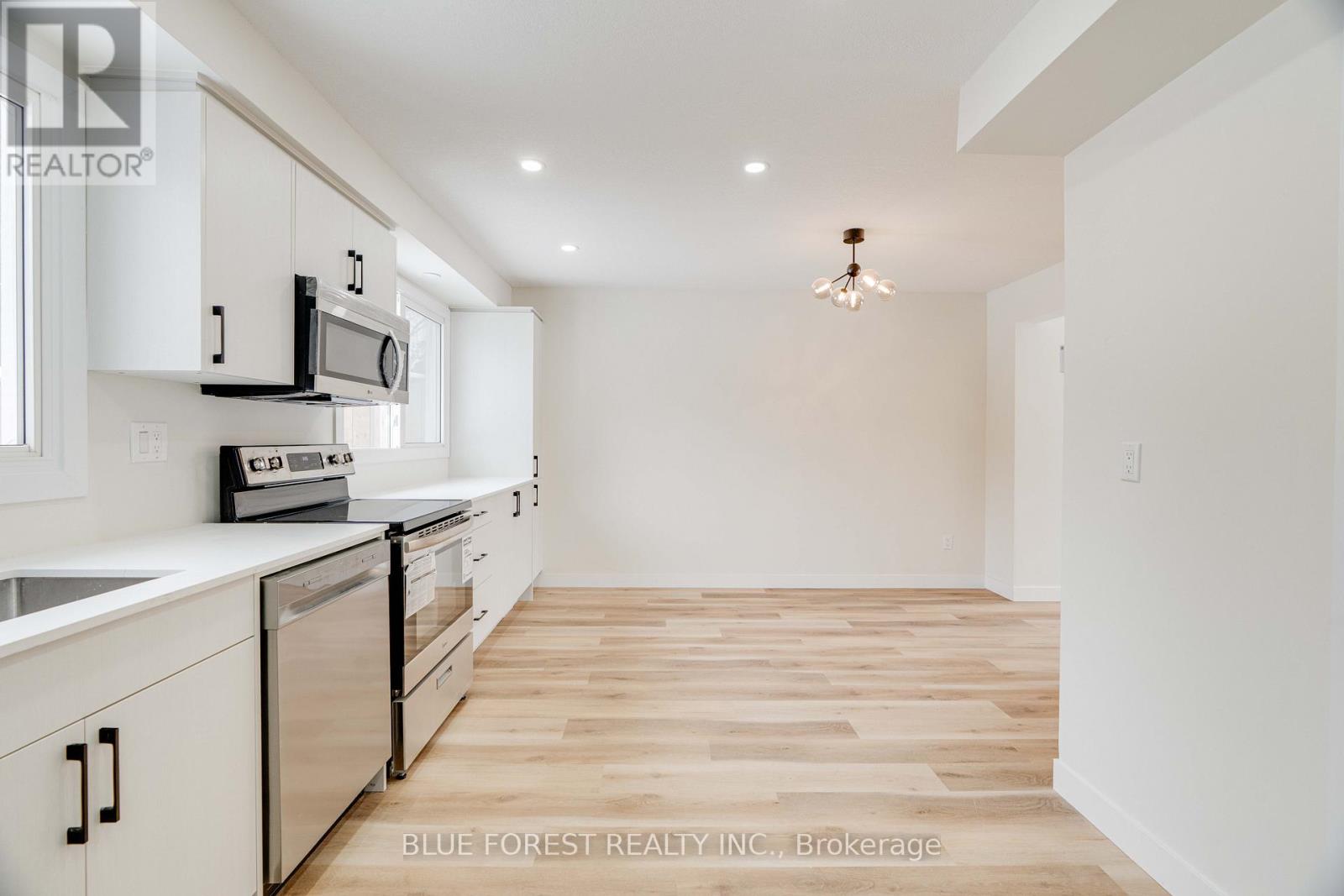 5 Denlaw Road, London North, Ontario  N6G 3L3 - Photo 13 - X12660420