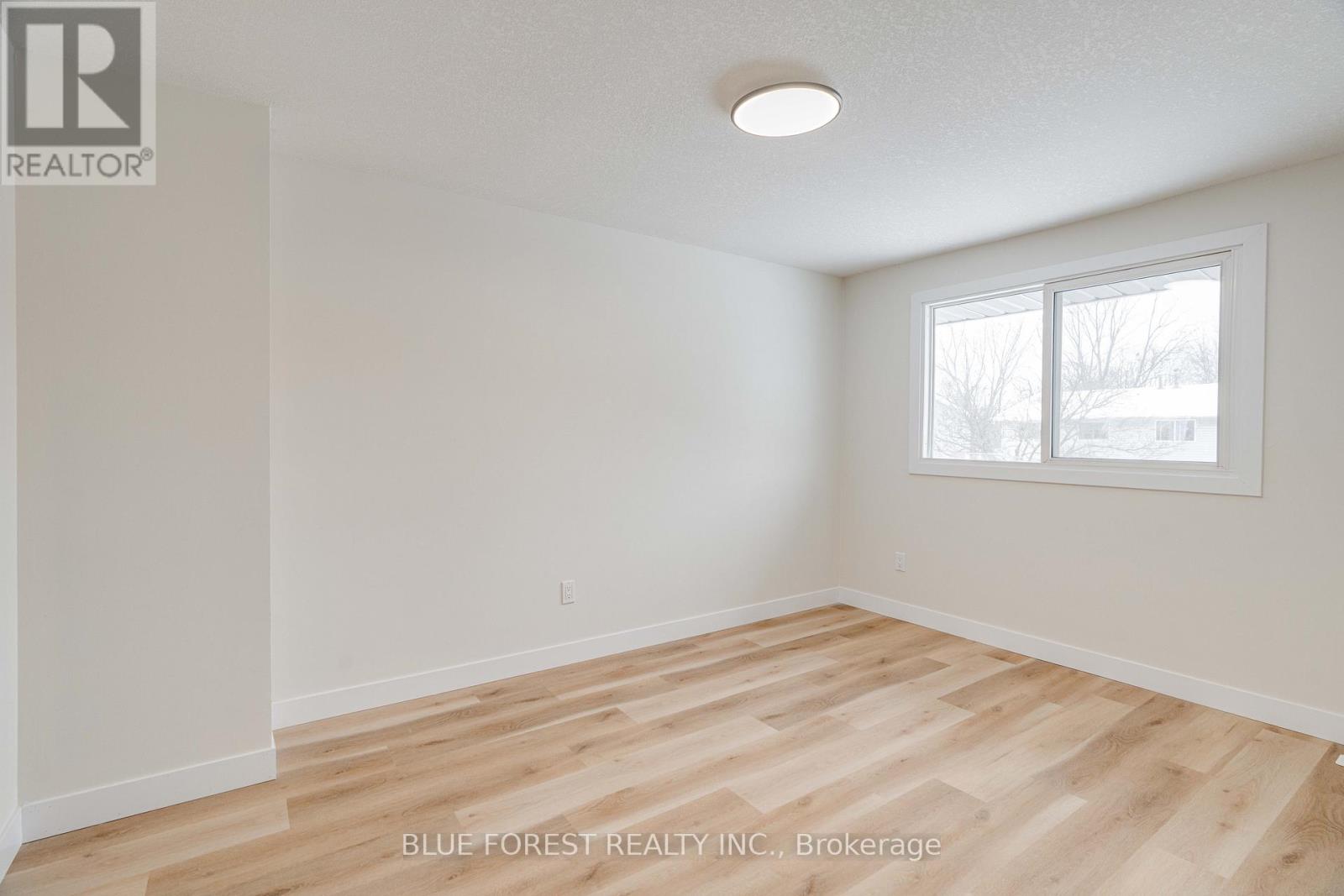 5 Denlaw Road, London North, Ontario  N6G 3L3 - Photo 23 - X12660420