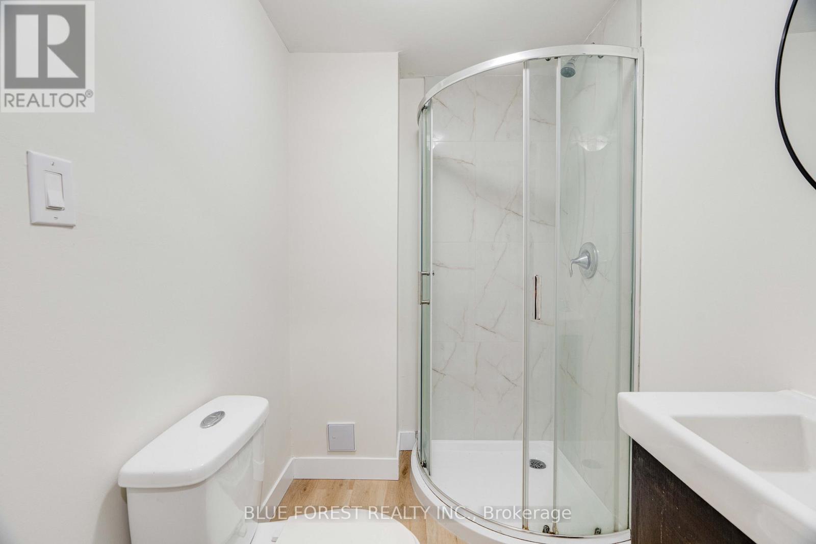 5 Denlaw Road, London North, Ontario  N6G 3L3 - Photo 32 - X12660420