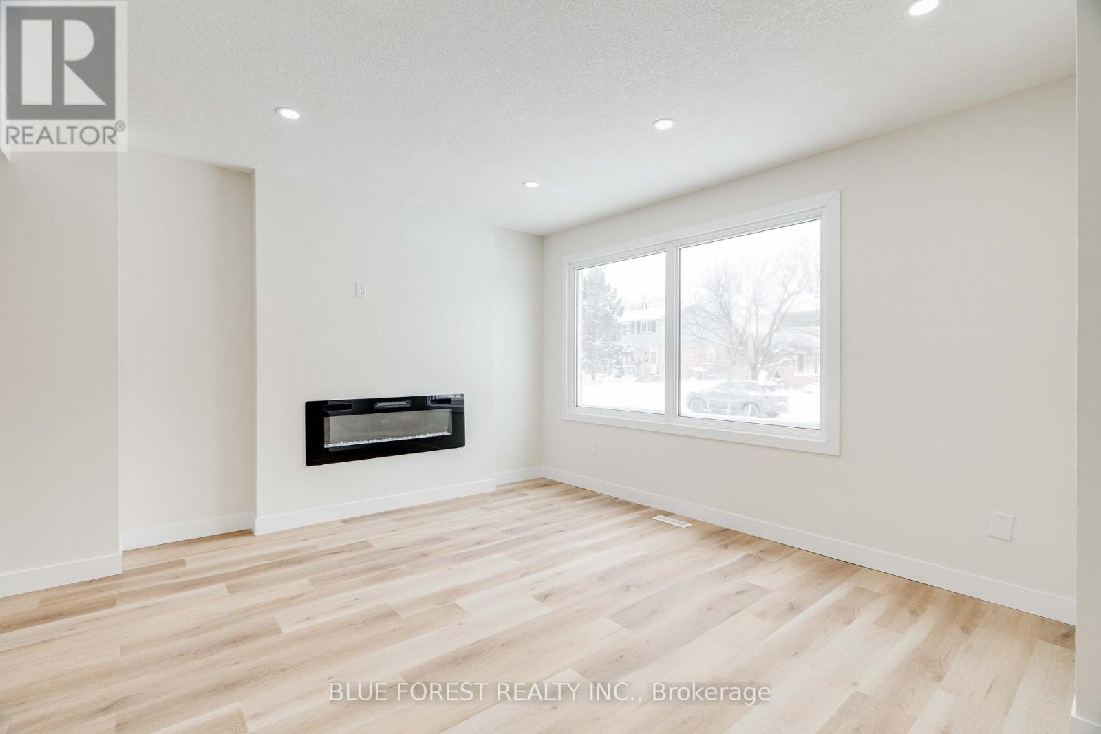 5 Denlaw Road, London North, Ontario  N6G 3L3 - Photo 5 - X12660420