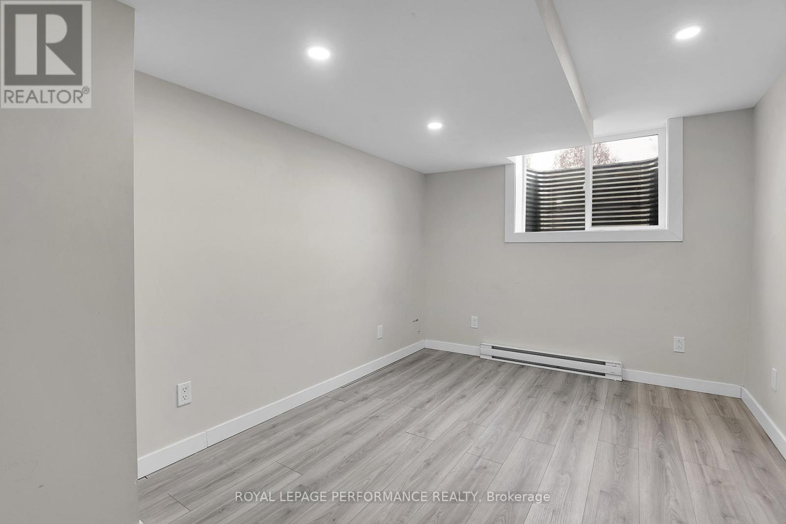 1646 Sunview Drive, Ottawa, Ontario  K1C 5C5 - Photo 25 - X12660366