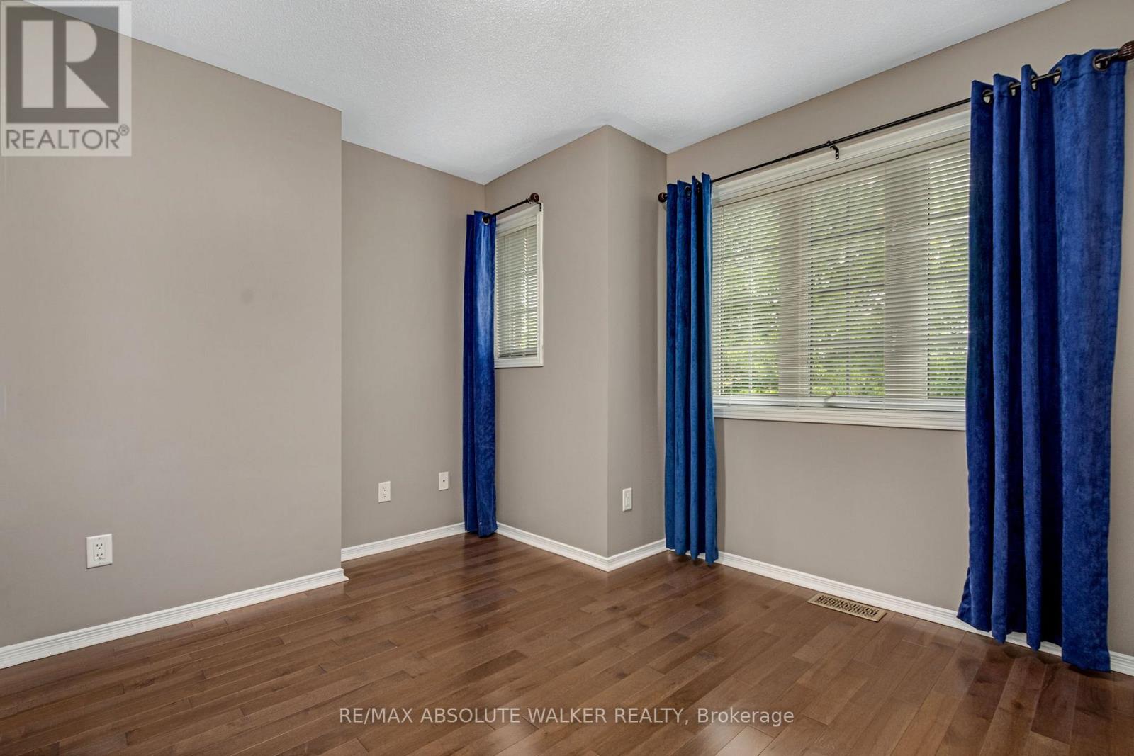 321 Upcountry Drive, Ottawa, Ontario  K2S 2H6 - Photo 22 - X12660400