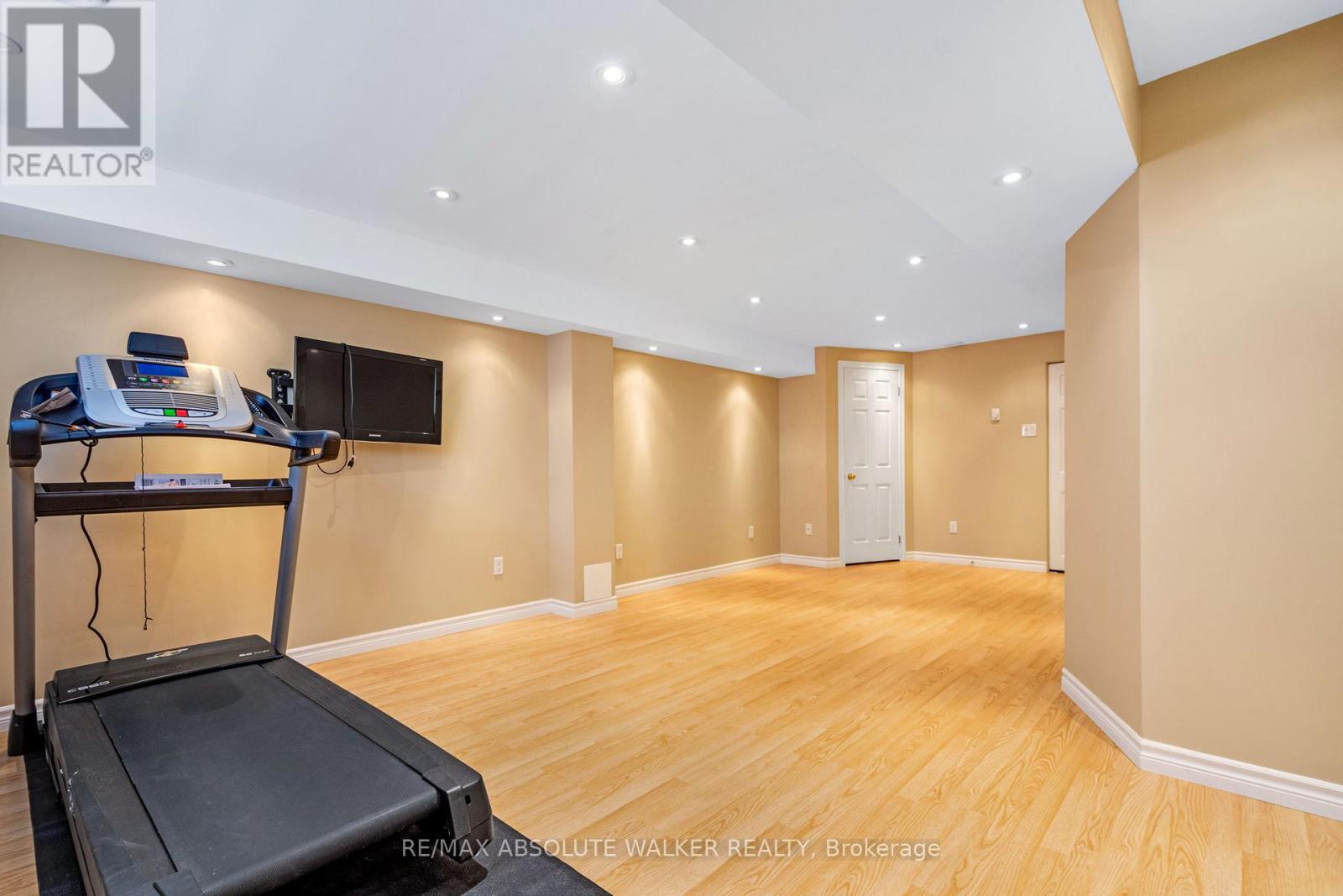 321 Upcountry Drive, Ottawa, Ontario  K2S 2H6 - Photo 39 - X12660400