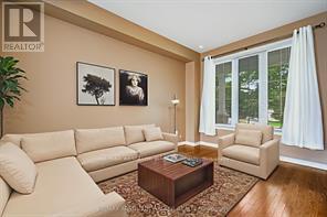 321 Upcountry Drive, Ottawa, Ontario  K2S 2H6 - Photo 4 - X12660400