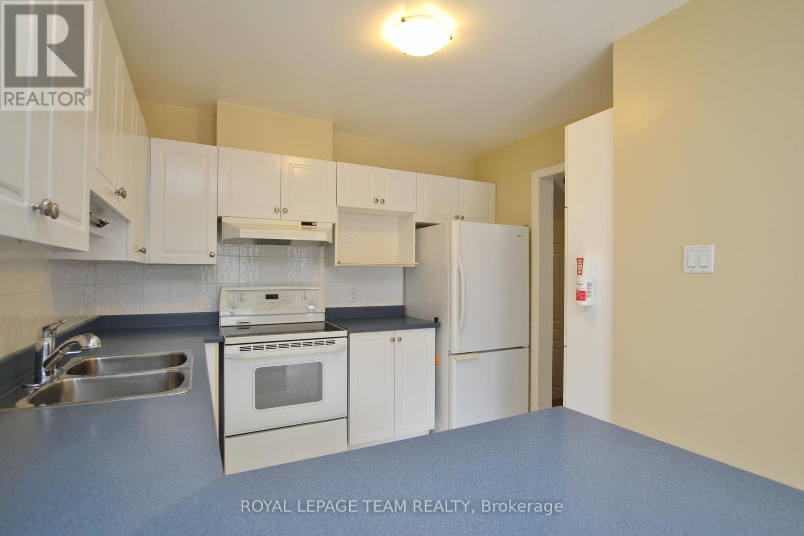 30 Bishops Mills Way, Ottawa, Ontario  K2K 3B9 - Photo 10 - X12660416