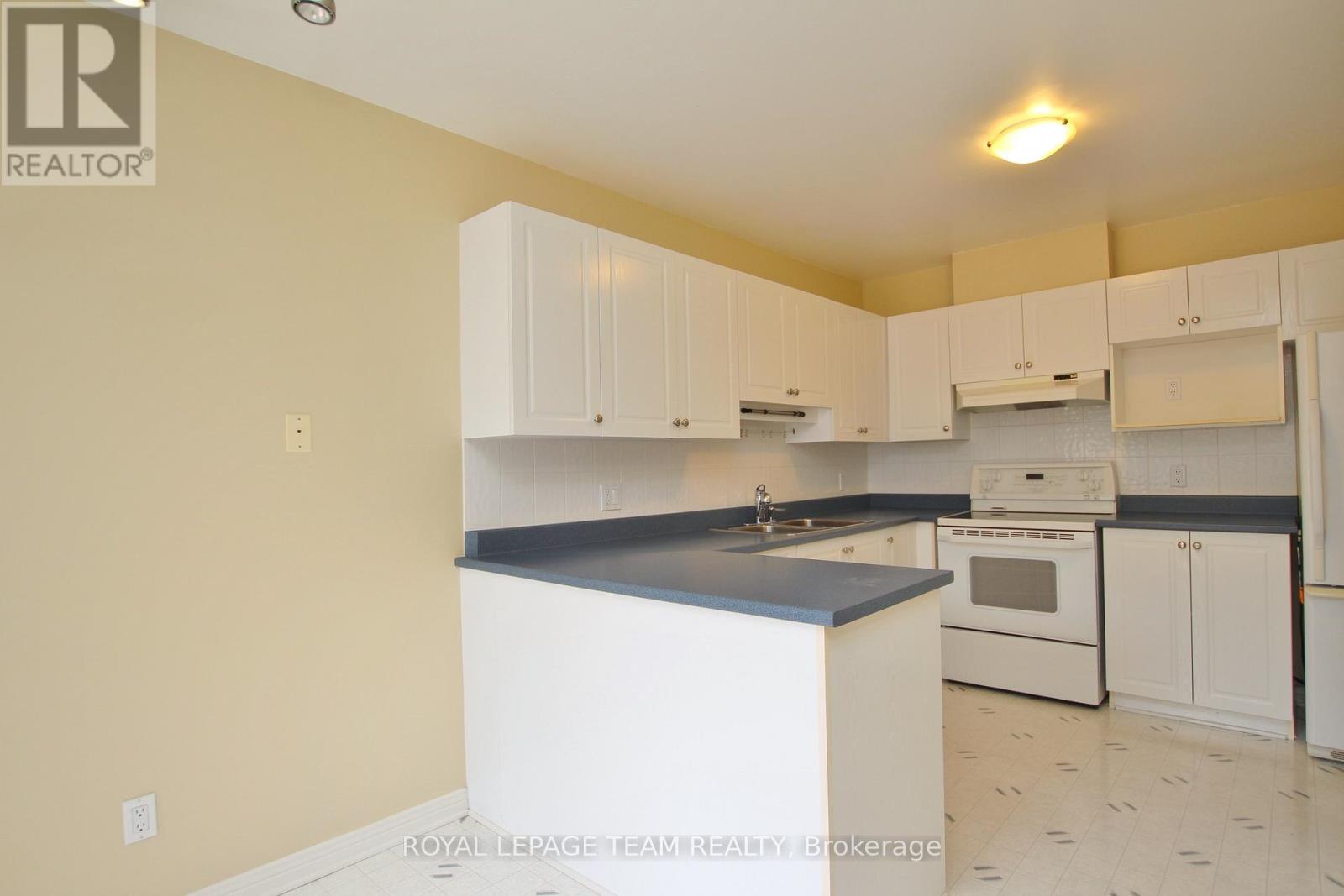 30 Bishops Mills Way, Ottawa, Ontario  K2K 3B9 - Photo 9 - X12660416