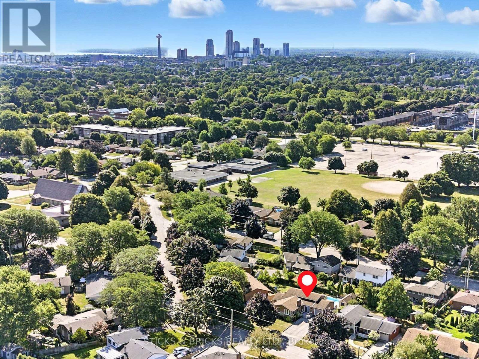 6750 Cherrygrove Road, Niagara Falls, Ontario  L2E 5M6 - Photo 3 - X12660442