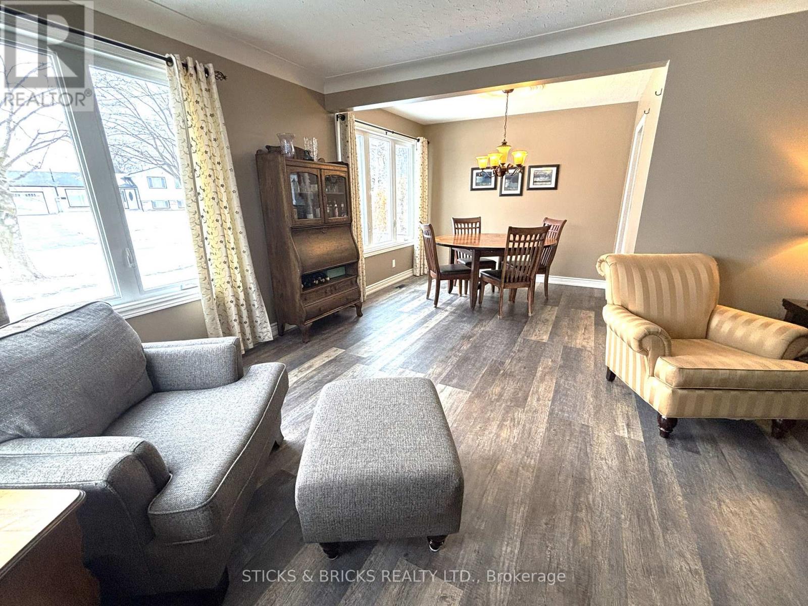 6750 Cherrygrove Road, Niagara Falls, Ontario  L2E 5M6 - Photo 9 - X12660442