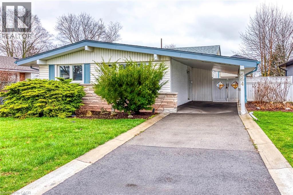 664 Geneva Park Drive, Burlington, Ontario  L7N 3C5 - Photo 1 - 40793281