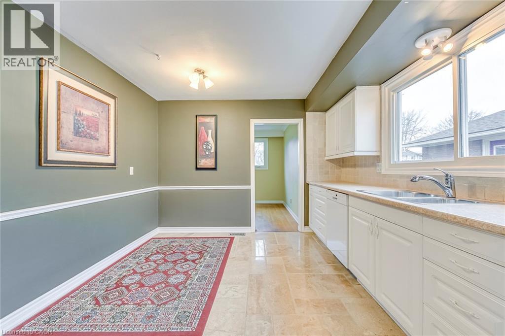 664 Geneva Park Drive, Burlington, Ontario  L7N 3C5 - Photo 13 - 40793281