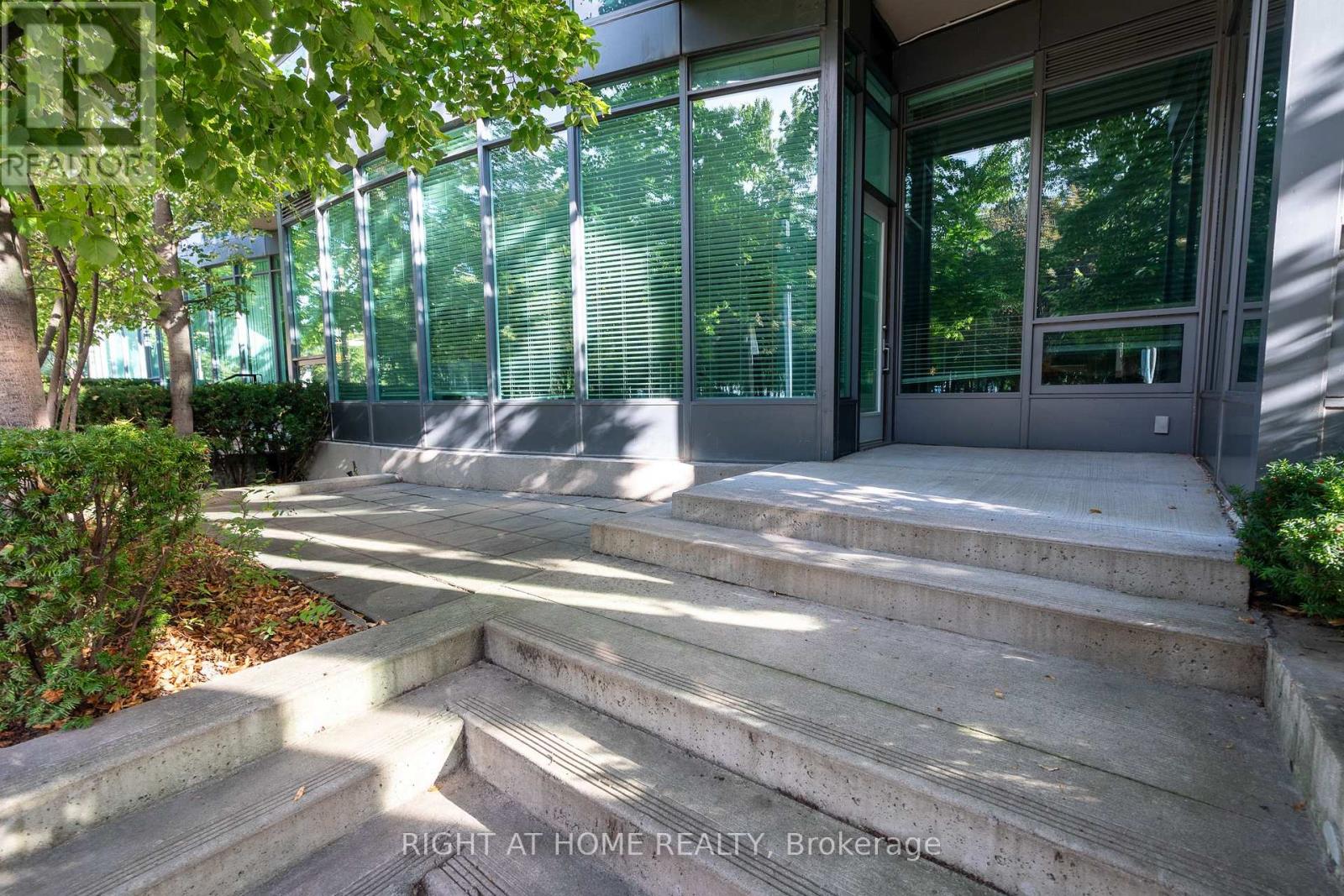 102 - 219 Fort York Boulevard, Toronto, Ontario  M5V 1B1 - Photo 16 - C12660370