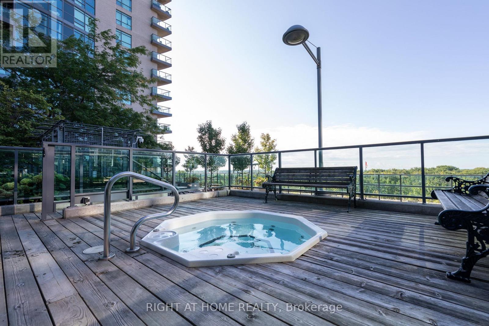 102 - 219 Fort York Boulevard, Toronto, Ontario  M5V 1B1 - Photo 25 - C12660370