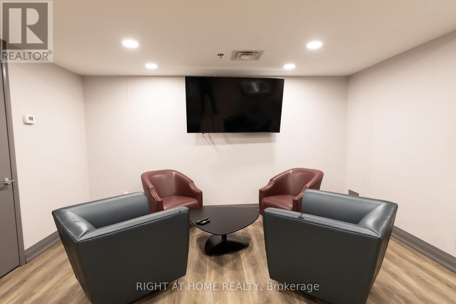 102 - 219 Fort York Boulevard, Toronto, Ontario  M5V 1B1 - Photo 42 - C12660370