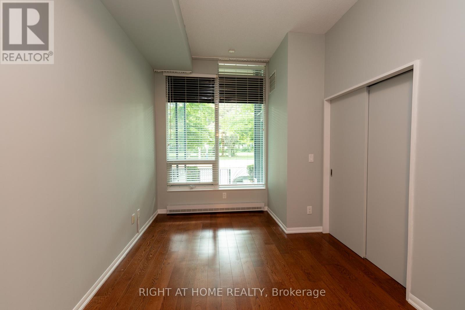 102 - 219 Fort York Boulevard, Toronto, Ontario  M5V 1B1 - Photo 9 - C12660370