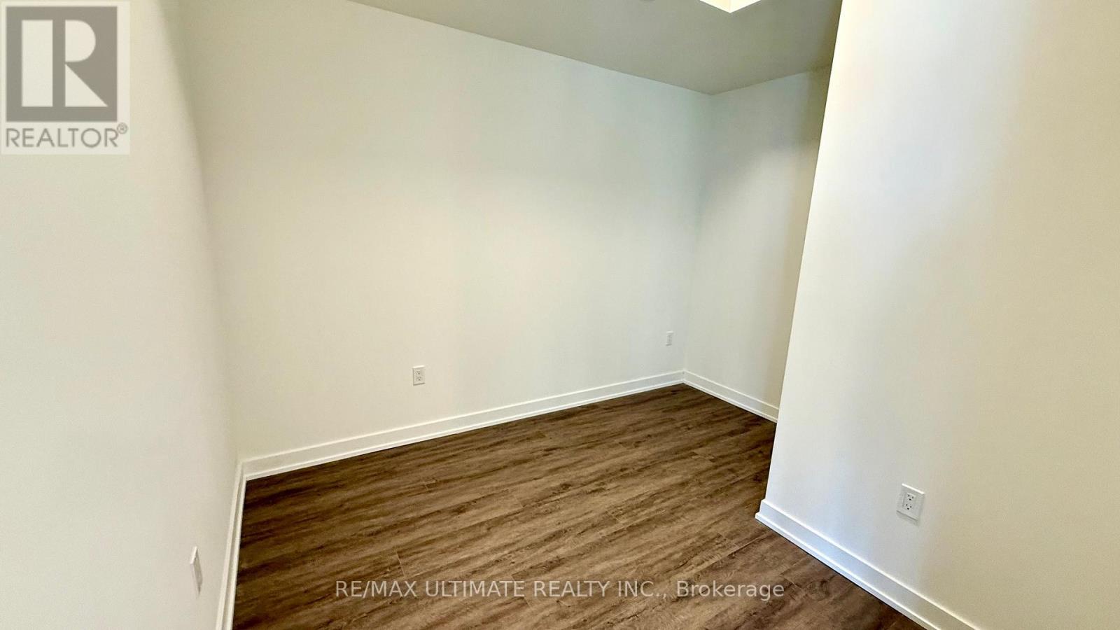 1916 - 1 Quarrington Lane, Toronto, Ontario  M3C 0S4 - Photo 10 - C12660440