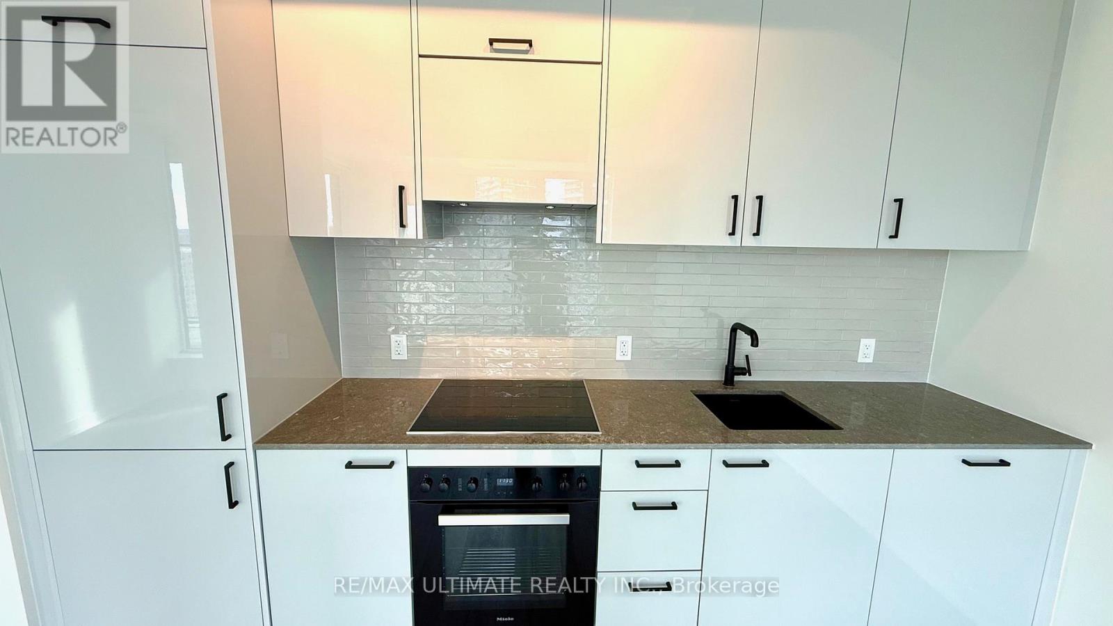 1916 - 1 Quarrington Lane, Toronto, Ontario  M3C 0S4 - Photo 17 - C12660440