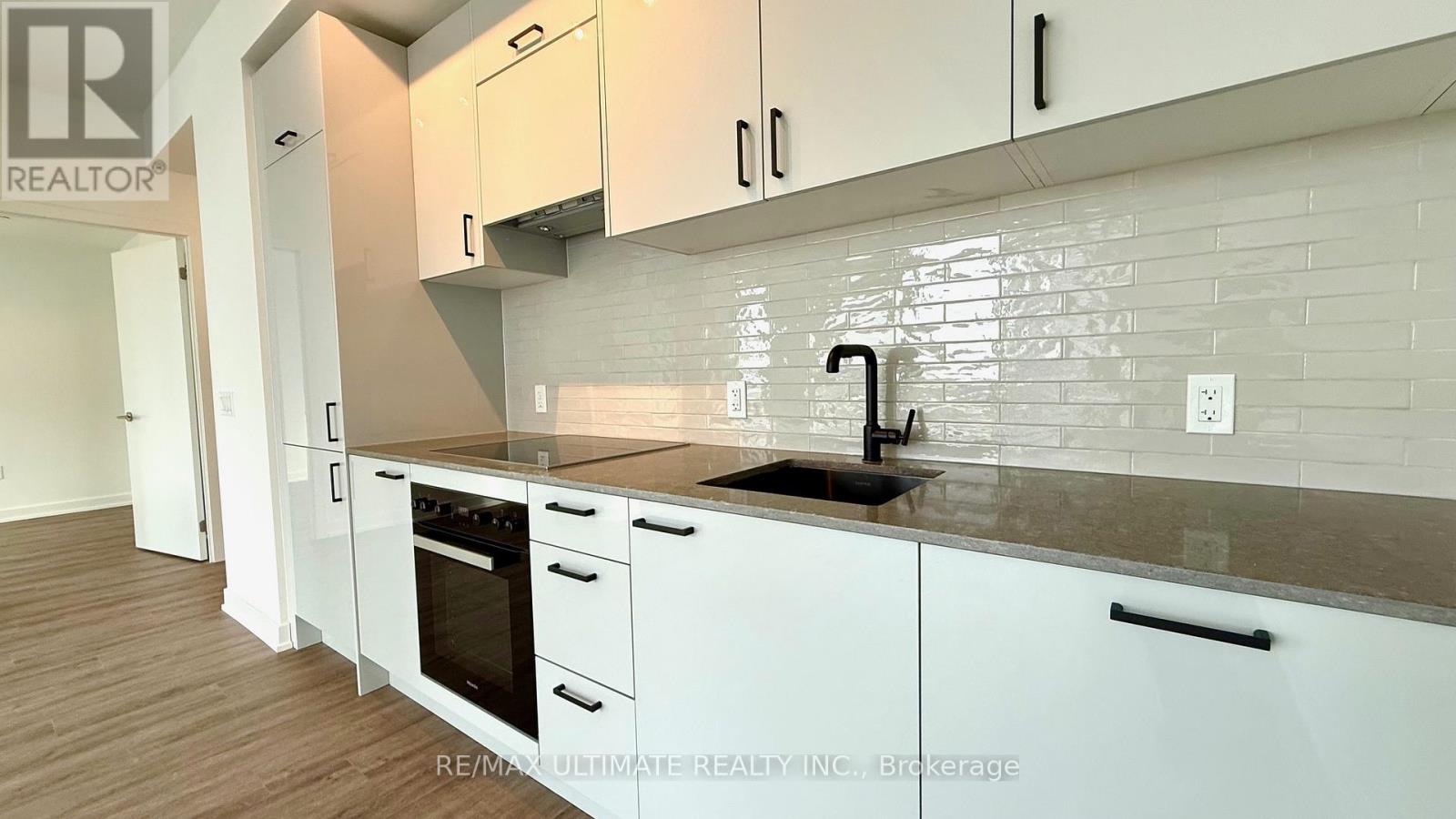 1916 - 1 Quarrington Lane, Toronto, Ontario  M3C 0S4 - Photo 21 - C12660440