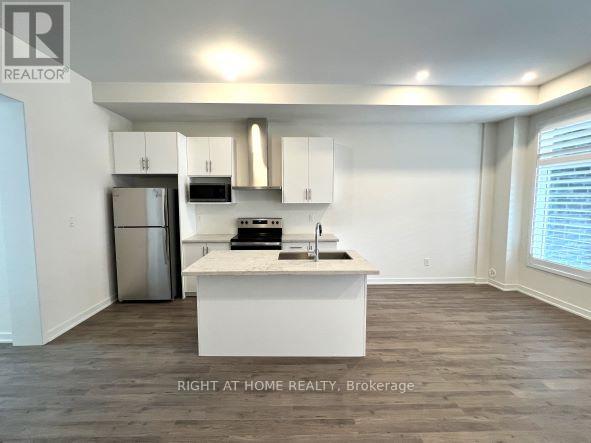 44 Armillo Place, Markham, Ontario  L6E 0V4 - Photo 3 - N12660368