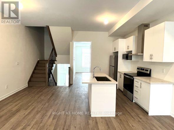 44 Armillo Place, Markham, Ontario  L6E 0V4 - Photo 7 - N12660368