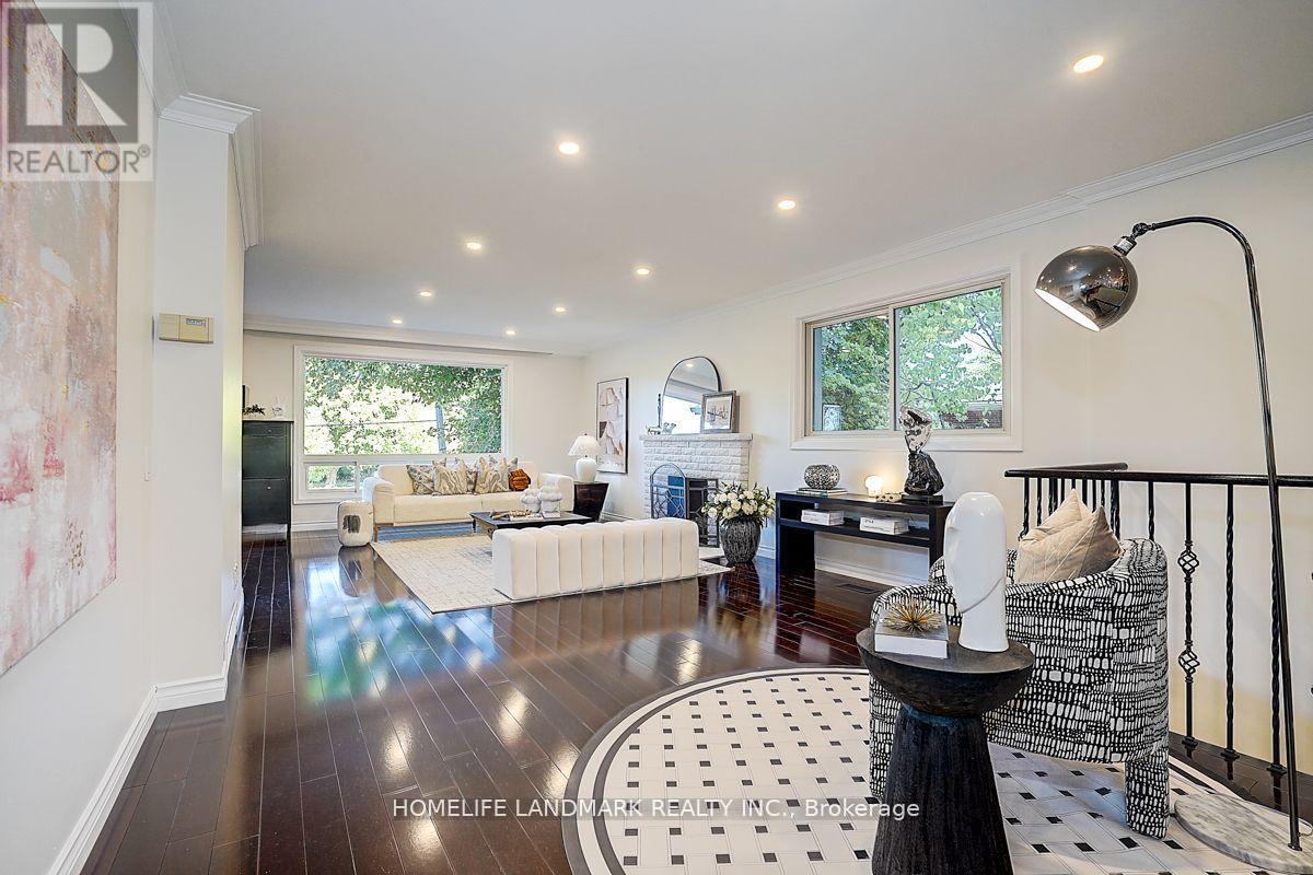 12 Paramount Road, Markham, Ontario  L3P 2V7 - Photo 14 - N12660434