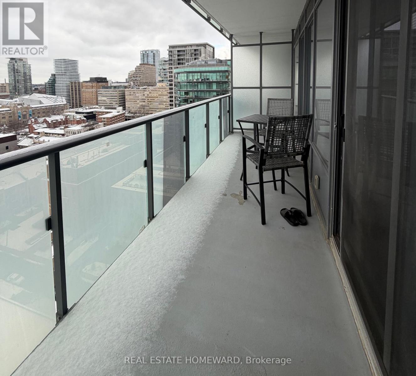 1805 - 65 St Mary St Street W, Toronto, Ontario  M5S 0A6 - Photo 17 - C12659934