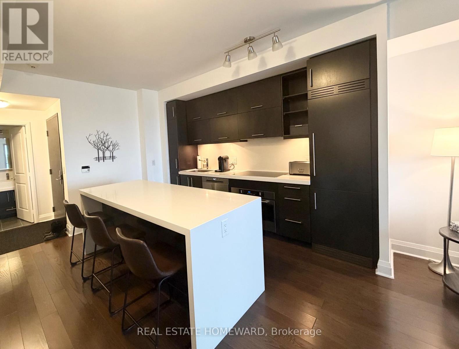 1805 - 65 St Mary St Street W, Toronto, Ontario  M5S 0A6 - Photo 8 - C12659934