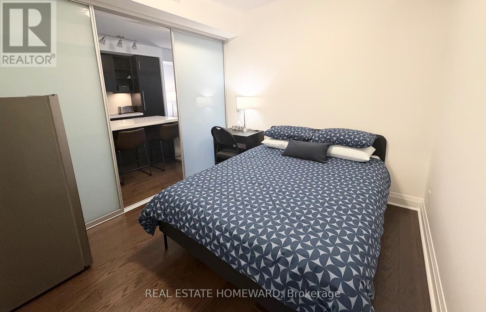 1805 - 65 St Mary St Street W, Toronto, Ontario  M5S 0A6 - Photo 7 - C12659934