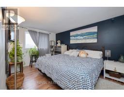 UPPER - 88 FOX RUN, Barrie, Ontario