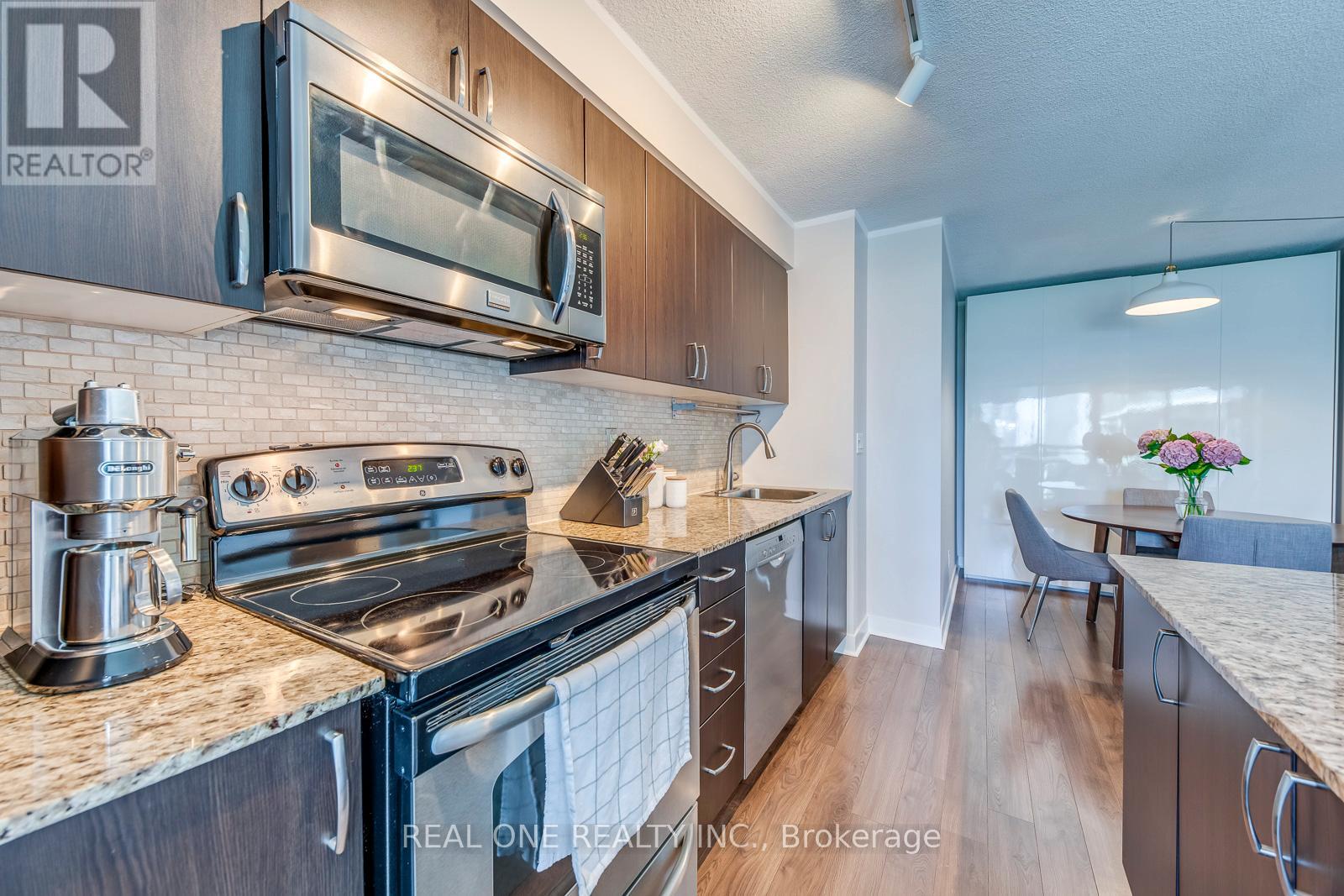 1414 - 155 Legion Road N, Toronto (Mimico), Ontario  M8Y 0A7 - Photo 22 - W12645654