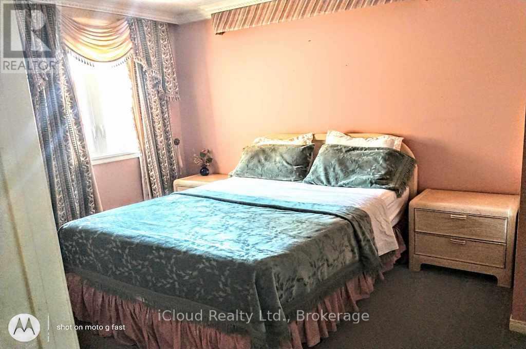 Main & 2nd Flr - 5506 Woodchase Crescent, Mississauga, Ontario  L4Z 3T9 - Photo 16 - W12660376