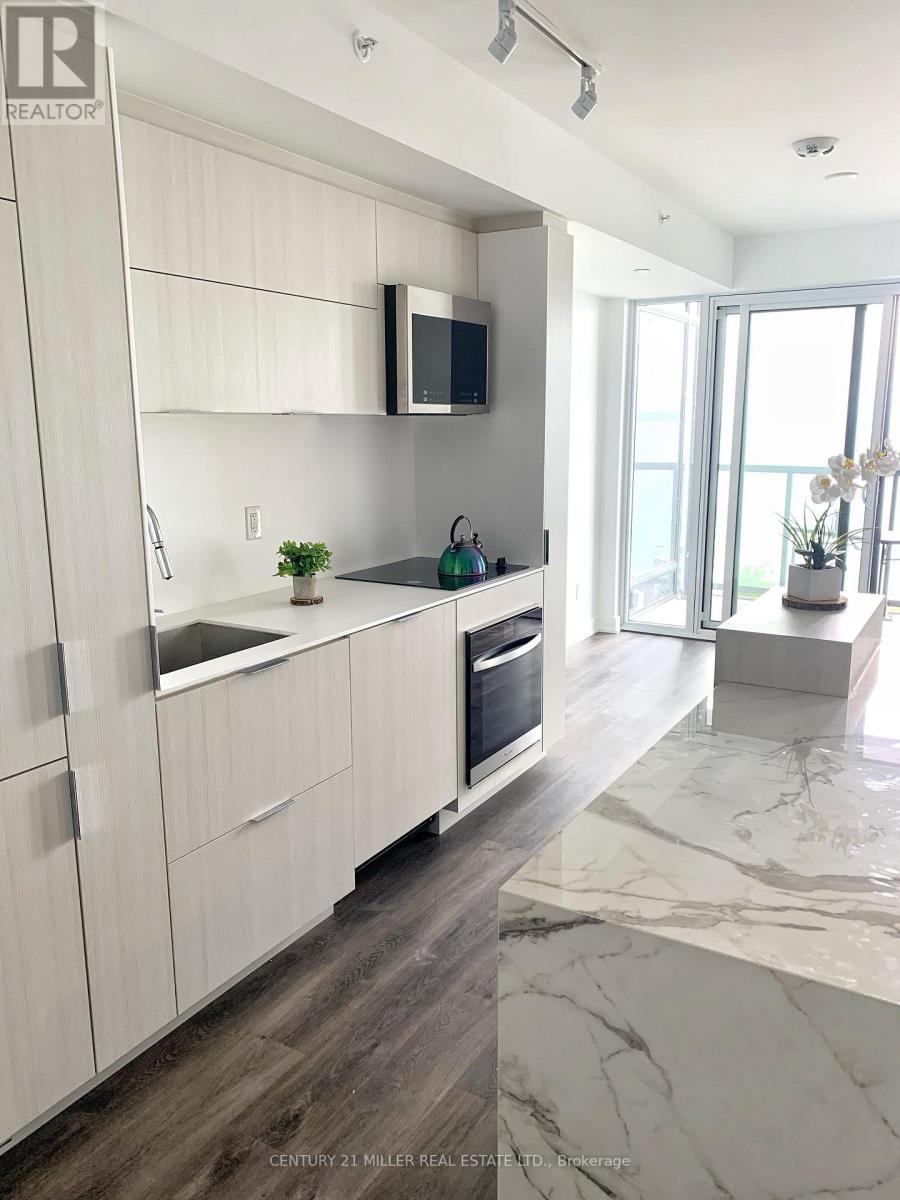 806 - 370 Martha Street, Burlington, Ontario  L7R 0G9 - Photo 3 - W12660384