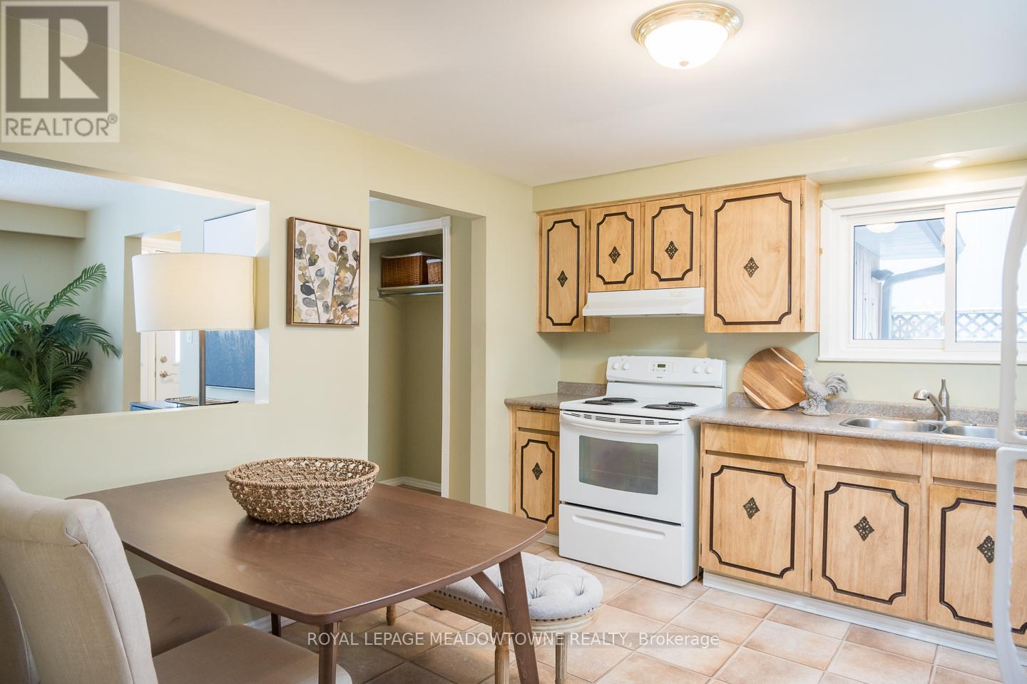 65 Lorne Scots Drive, Milton, Ontario  L9T 2Z2 - Photo 17 - W12660412