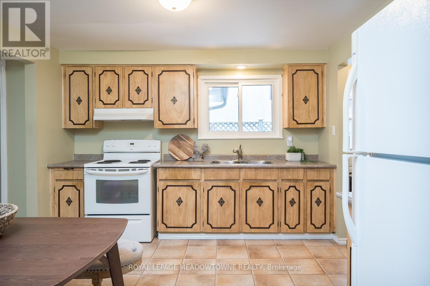 65 Lorne Scots Drive, Milton, Ontario  L9T 2Z2 - Photo 19 - W12660412