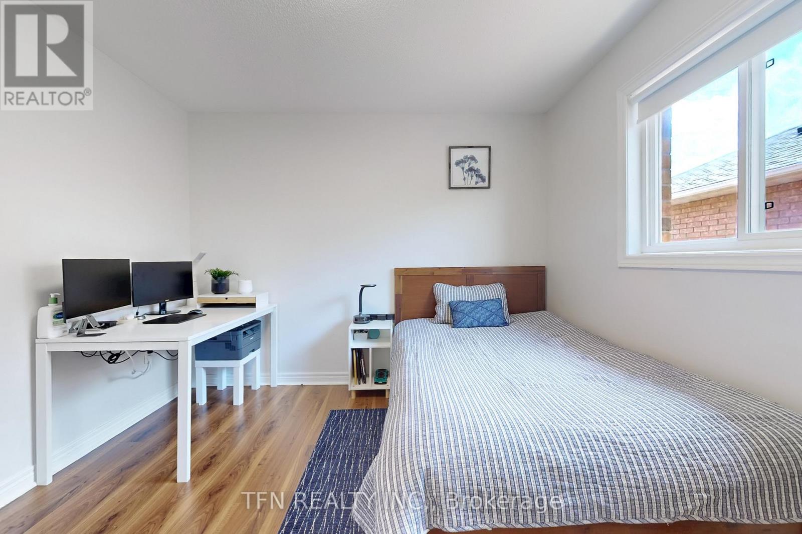 851 Clemens Crescent, Mississauga, Ontario  L5V 2S8 - Photo 22 - W12660438