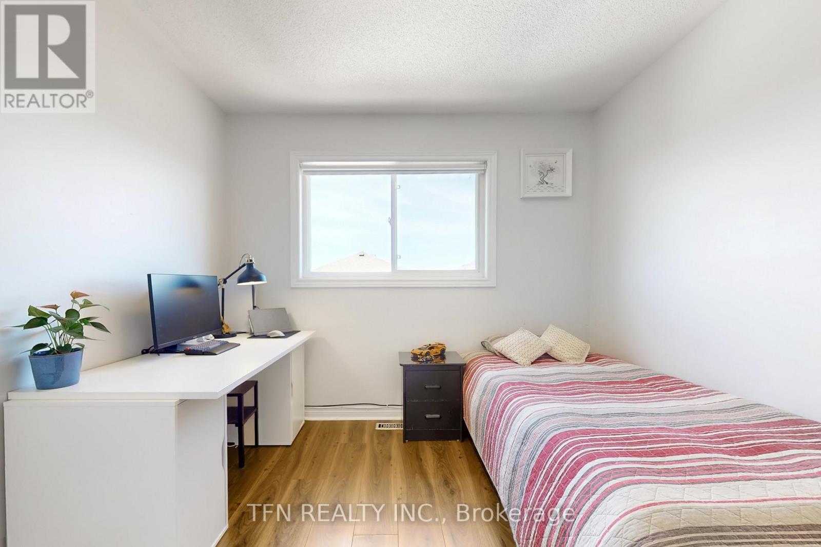 851 Clemens Crescent, Mississauga, Ontario  L5V 2S8 - Photo 23 - W12660438