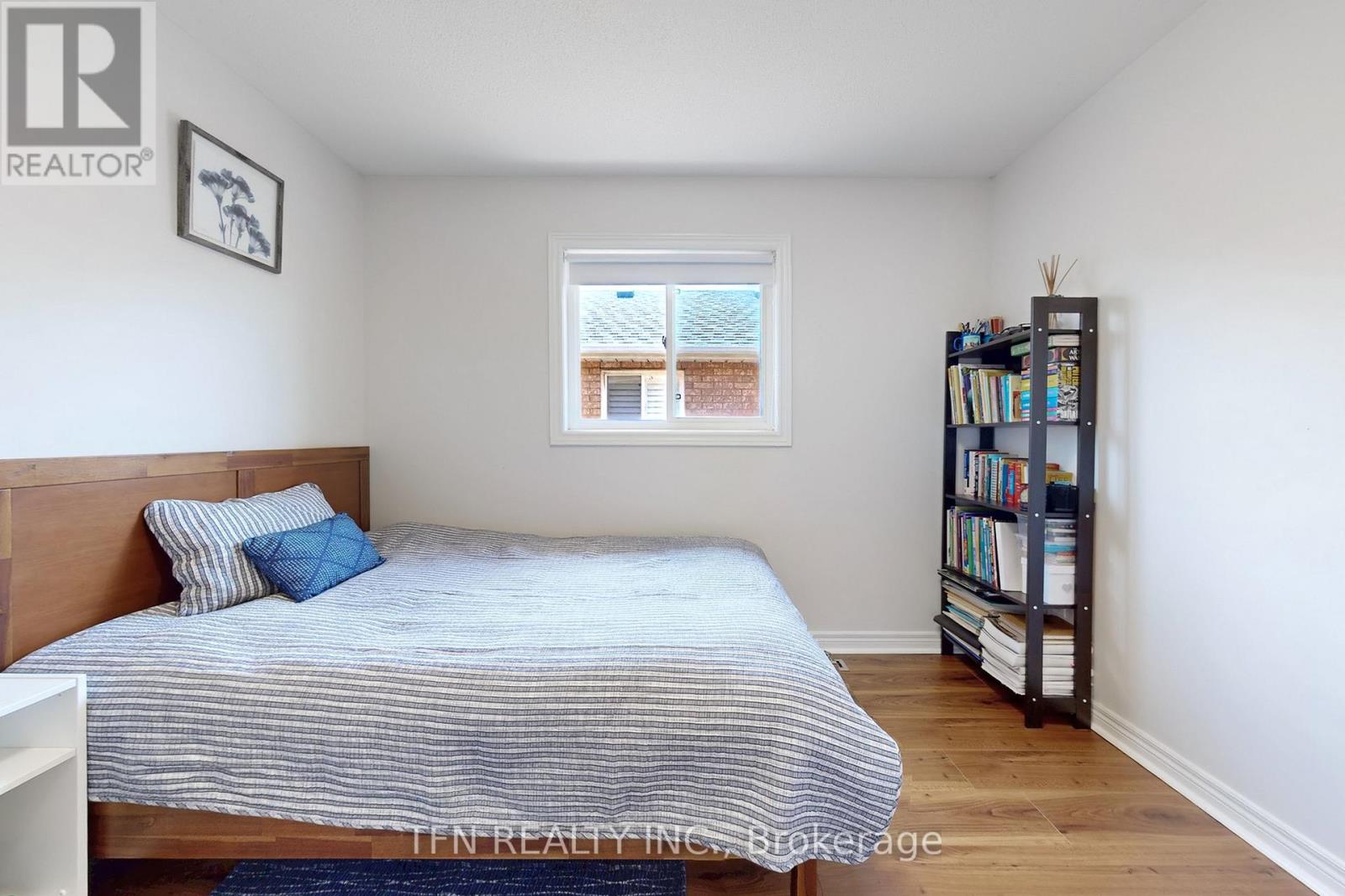 851 Clemens Crescent, Mississauga, Ontario  L5V 2S8 - Photo 24 - W12660438