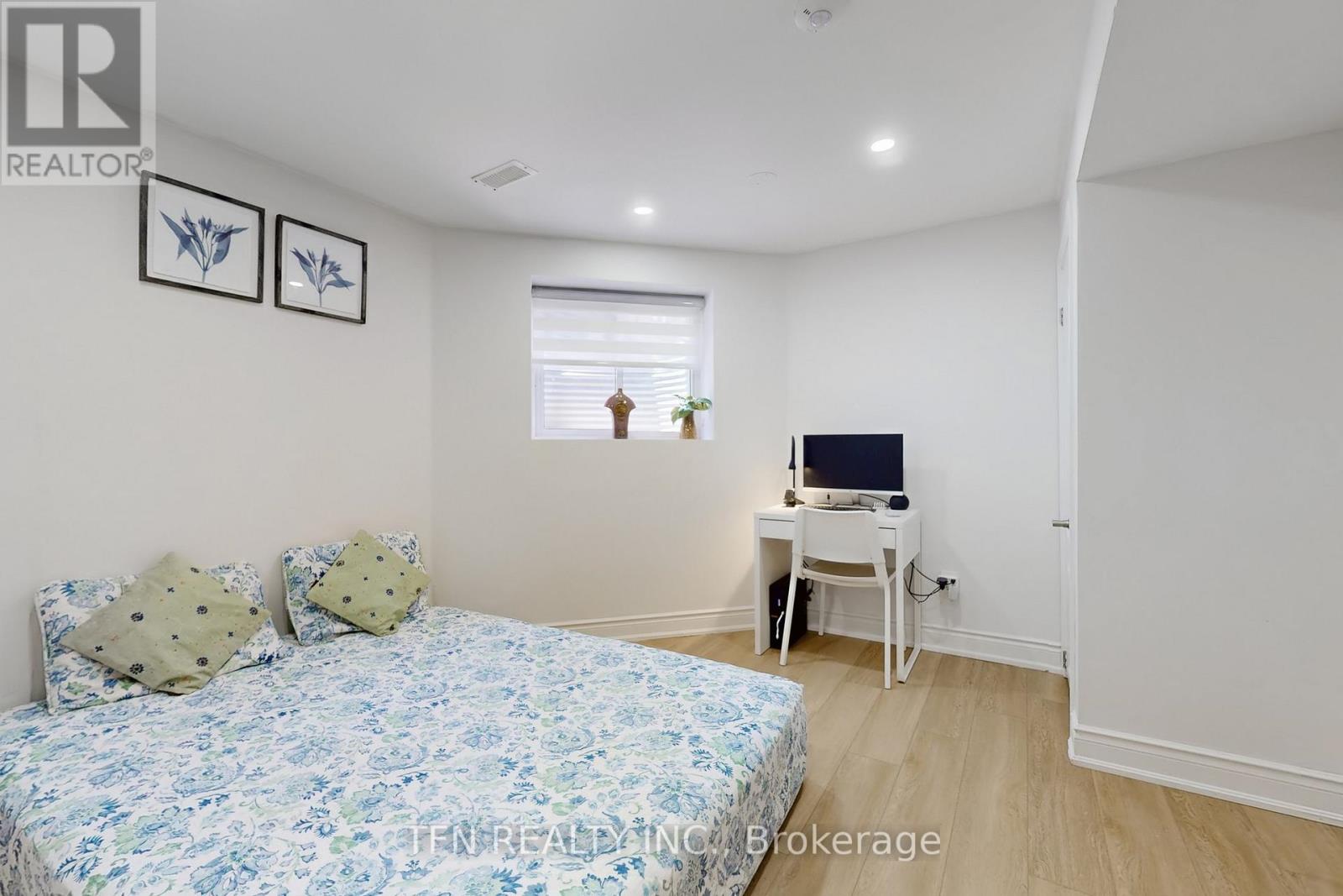 851 Clemens Crescent, Mississauga, Ontario  L5V 2S8 - Photo 28 - W12660438