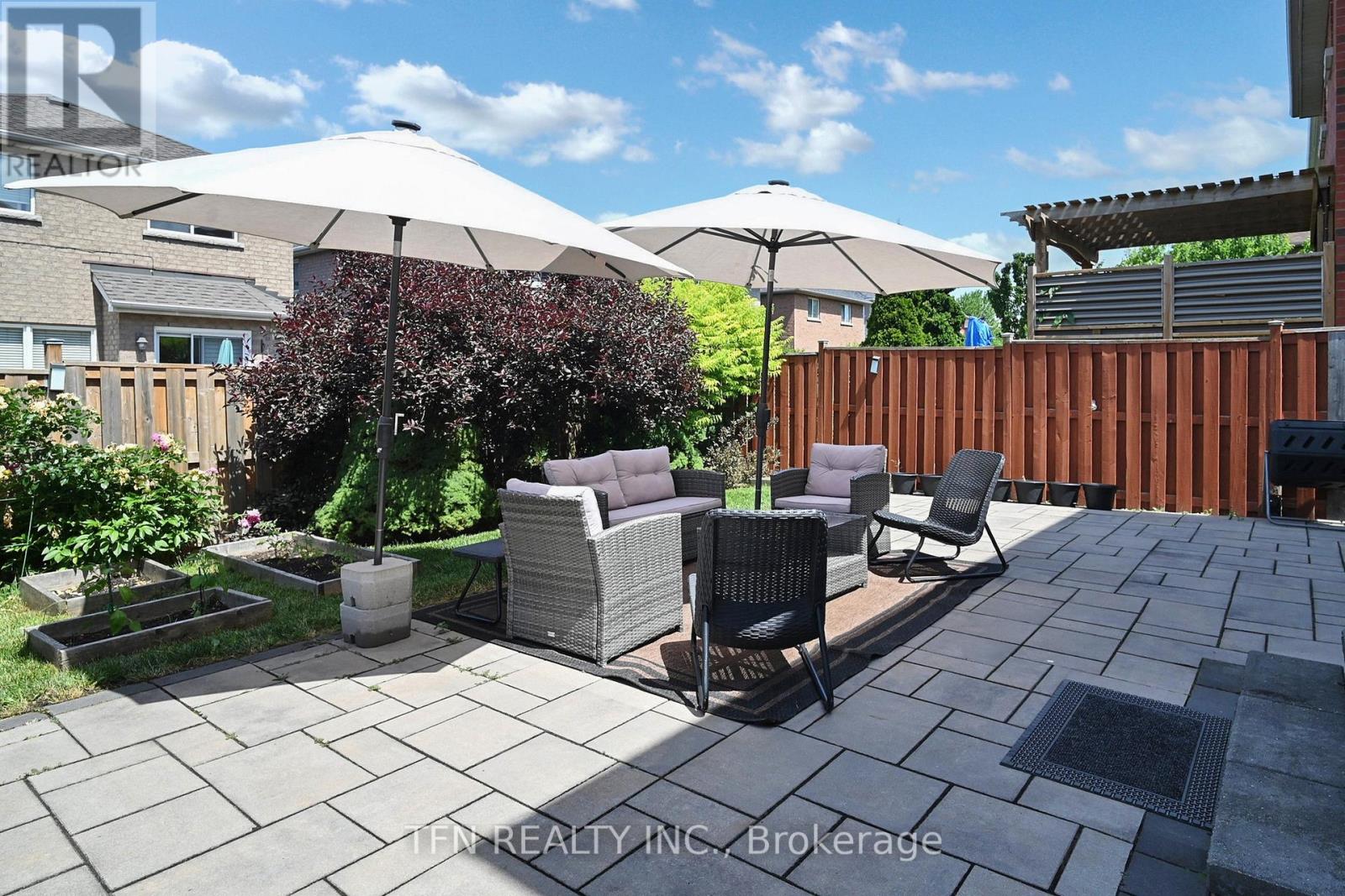 851 Clemens Crescent, Mississauga, Ontario  L5V 2S8 - Photo 37 - W12660438