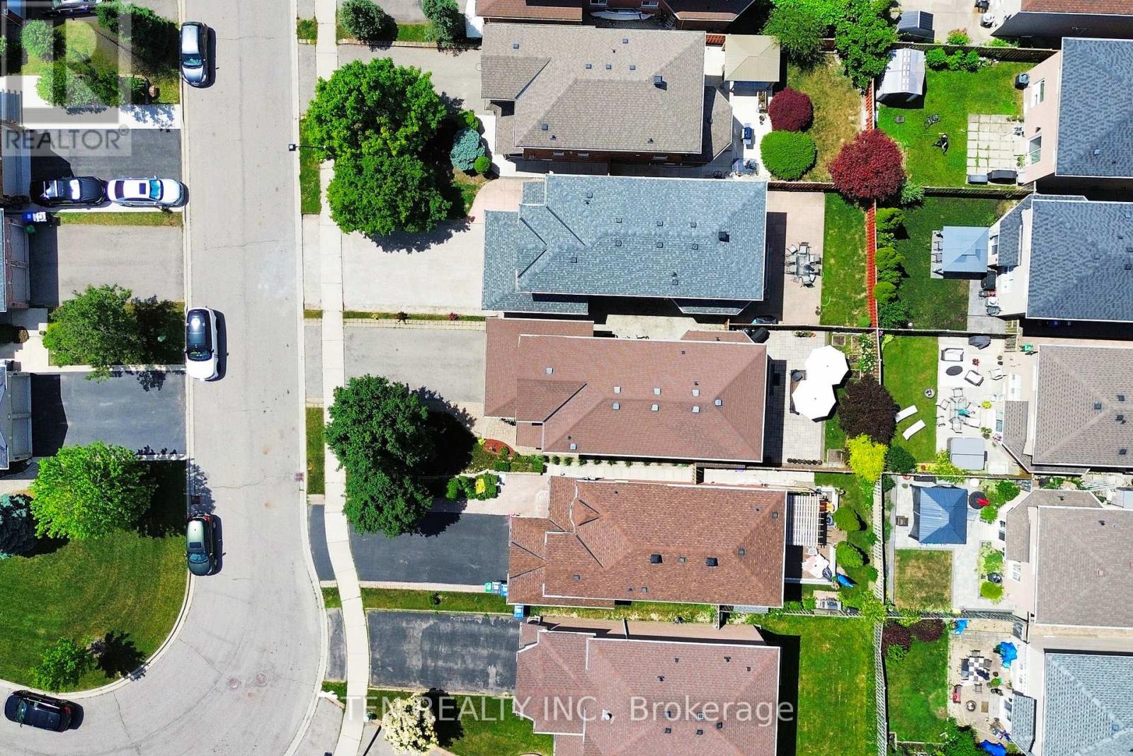 851 Clemens Crescent, Mississauga, Ontario  L5V 2S8 - Photo 45 - W12660438