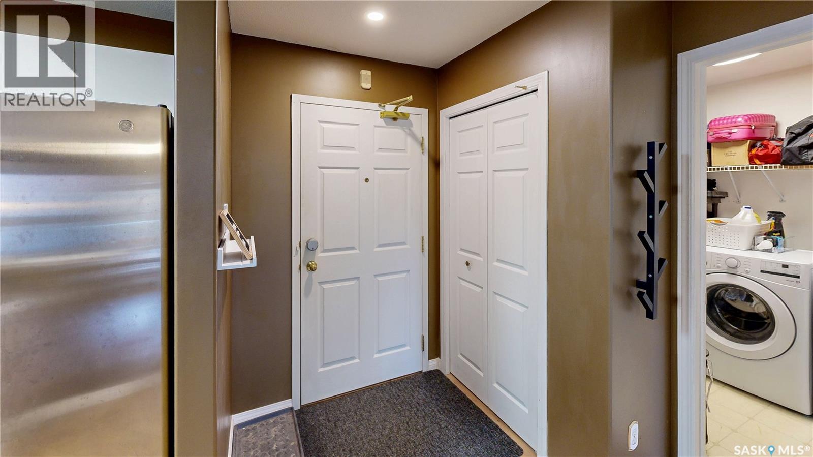 305 2203 Angus Street, Regina, Saskatchewan  S4T 2A3 - Photo 2 - SK026180