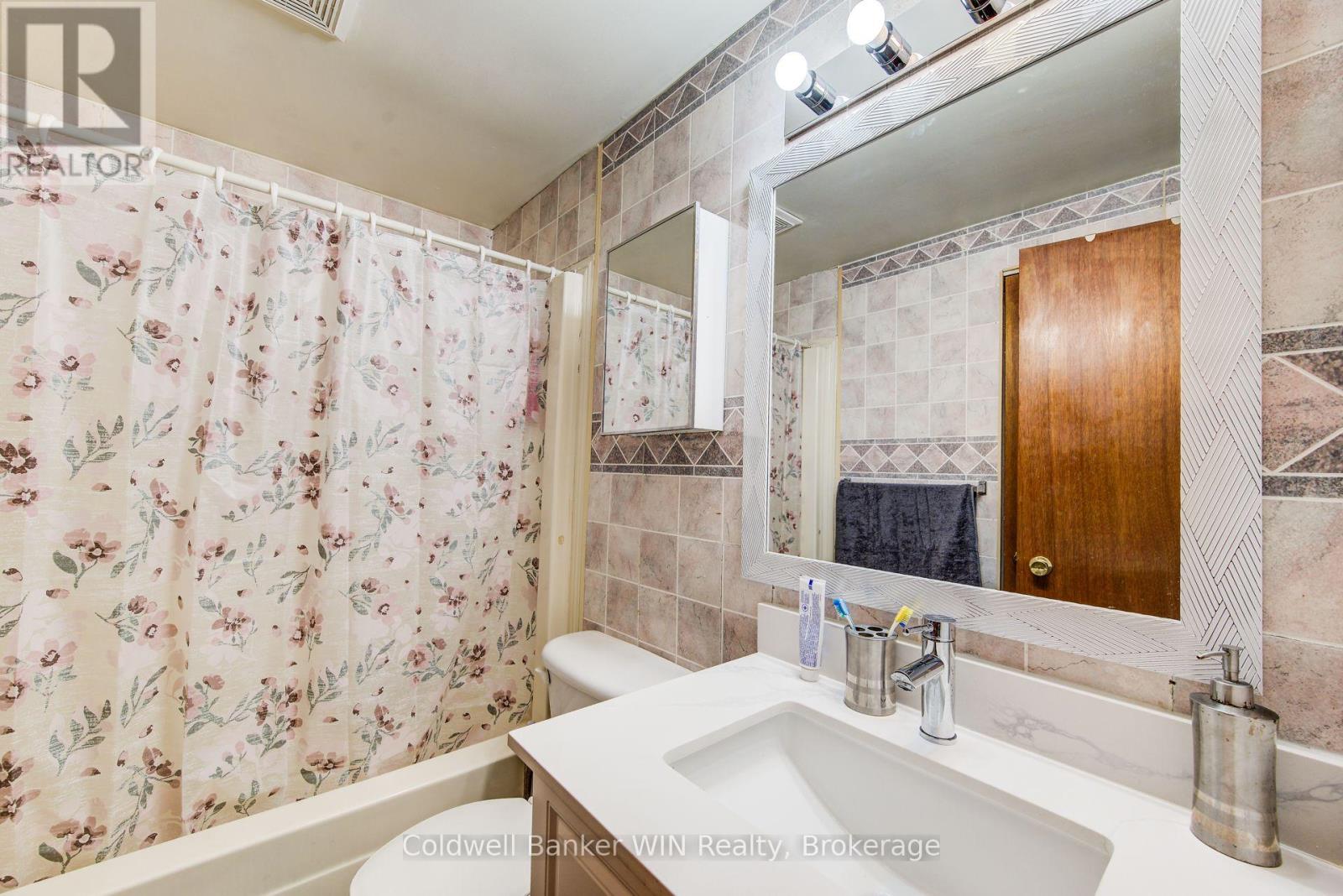 120 Melissa Cres., Wellington North, Ontario  N0G 2L3 - Photo 14 - X12198300